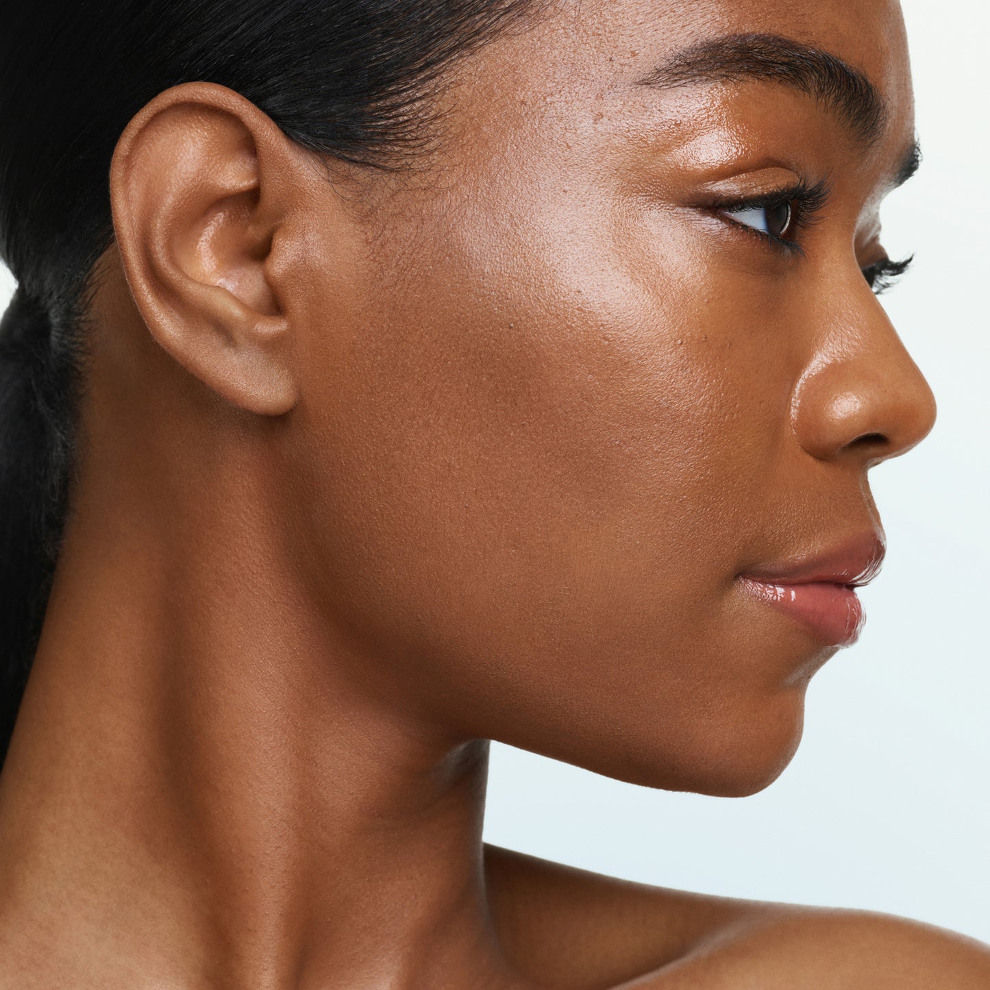 The SUPER Tinted Hydrator / Shade 09