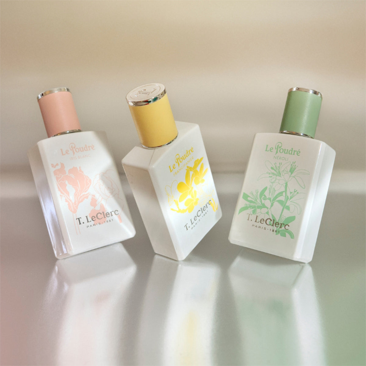 Le Poudre White Iris