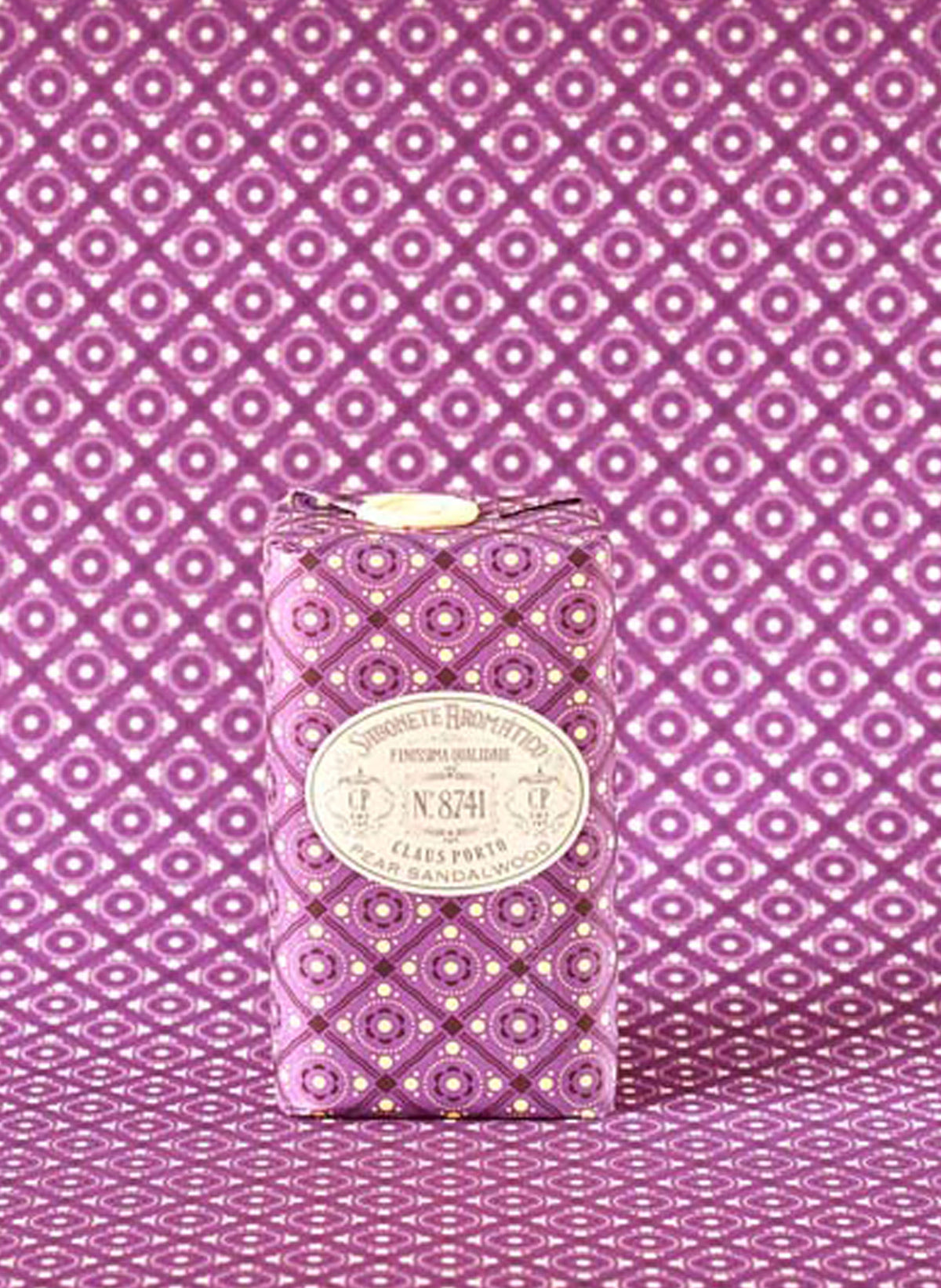 8741 Pear Sandalwood Soap / 150 g