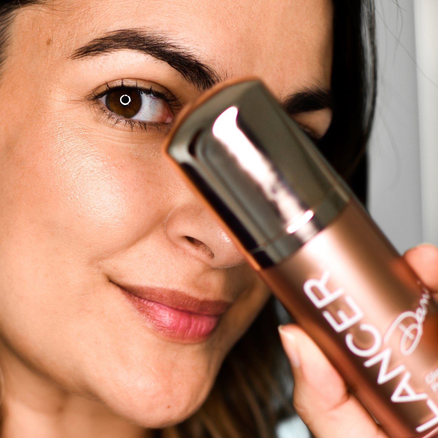 Dani Glowing Skin Perfector