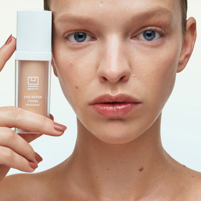 The SUPER Tinted Hydrator / Shade 01