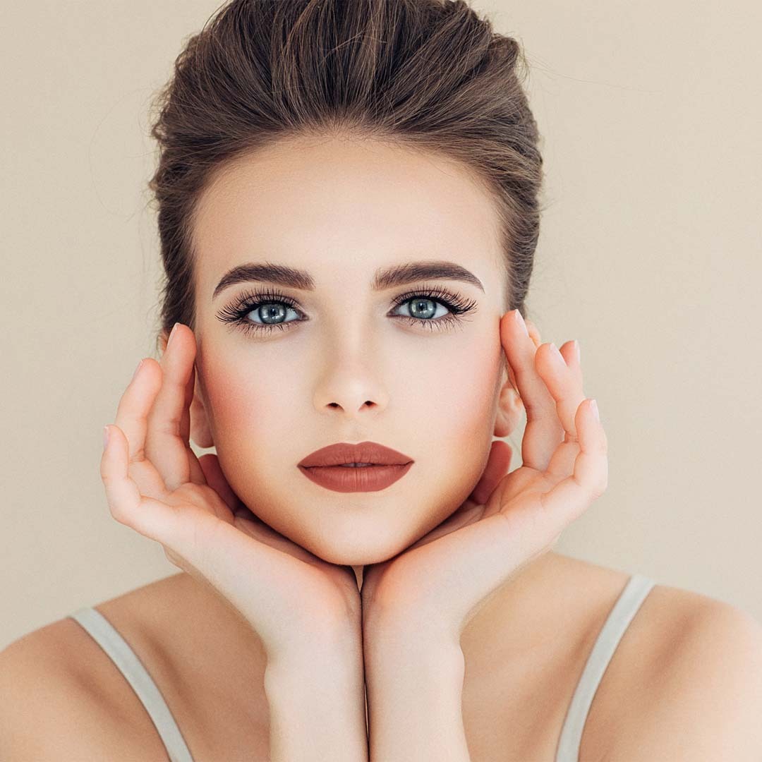 Satin Lipstick / 35 ROSE CHAIR