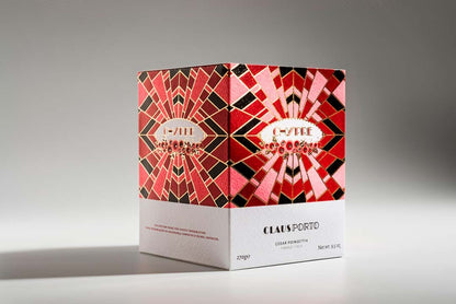 Chypre Cedar Poinsettia Candle