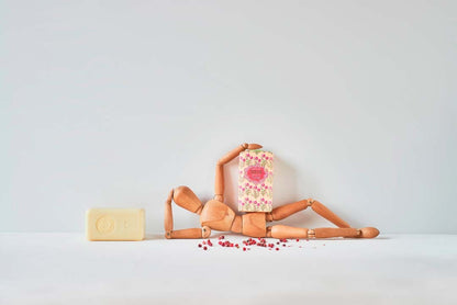 Chic Tulip Soap / 150 g