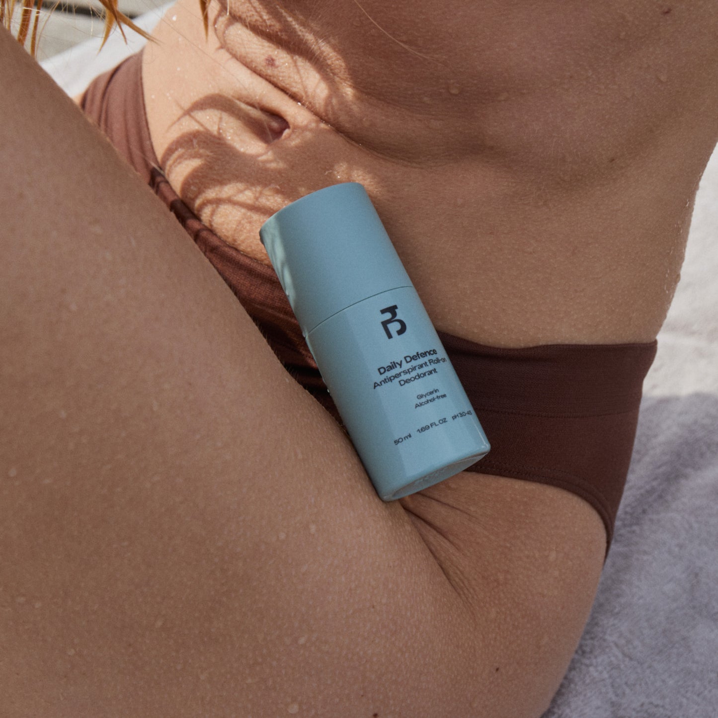 Daily Defence Antiperspirant Roll-on Deodorant