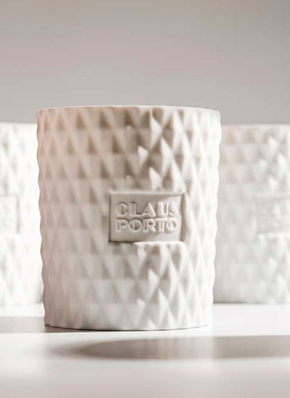 Chypre Cedar Poinsettia Candle