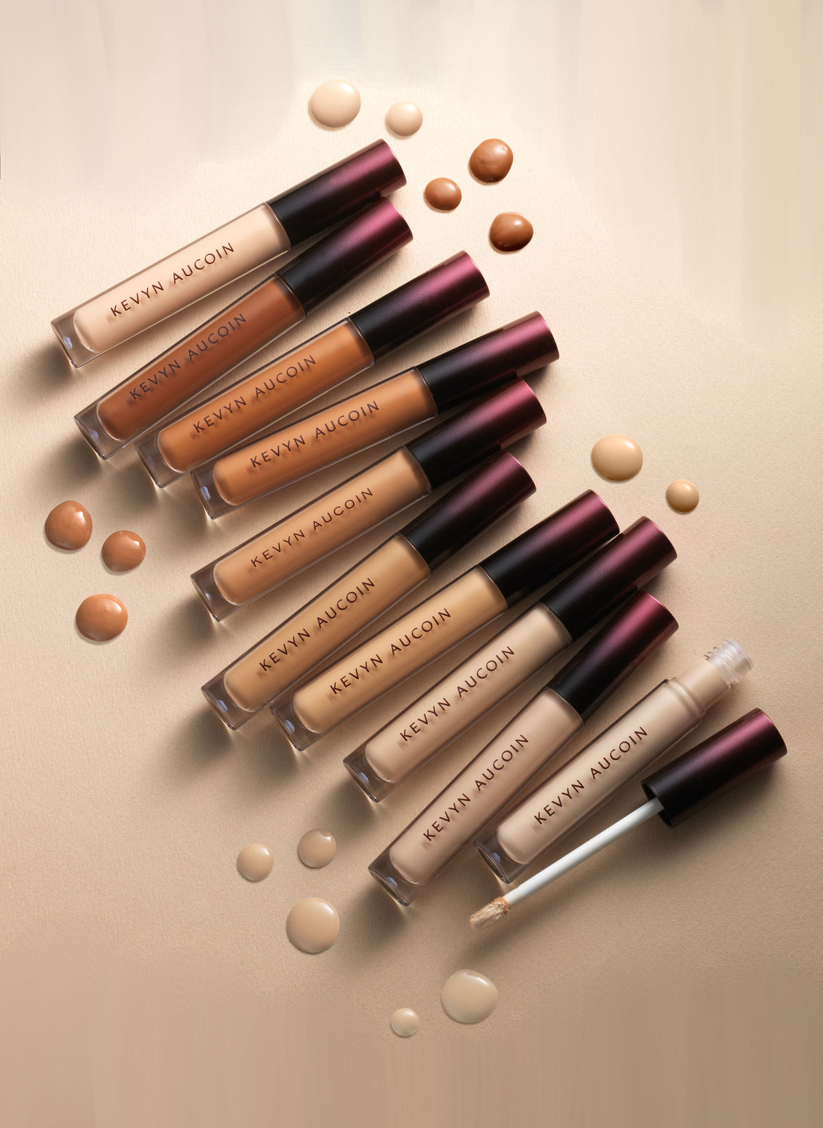 The Etherealist Super Natural Concealer / Deep EC 09
