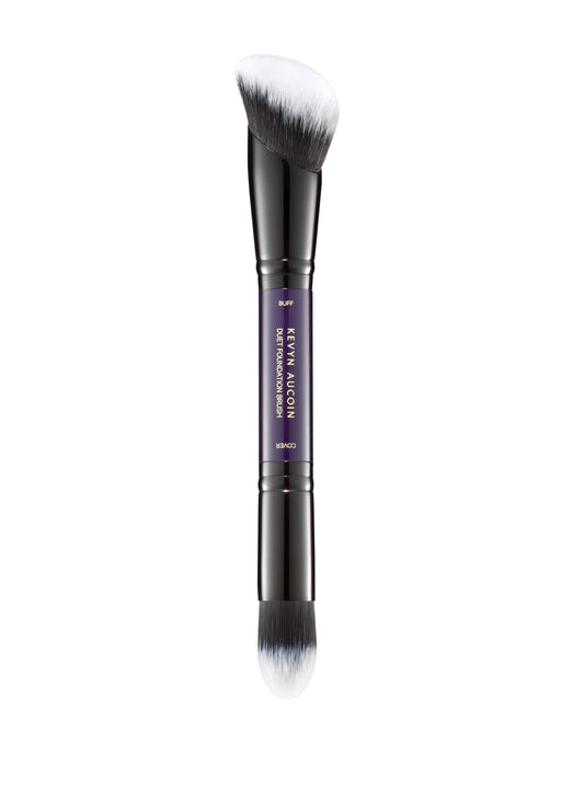 The Duet Foundation Brush