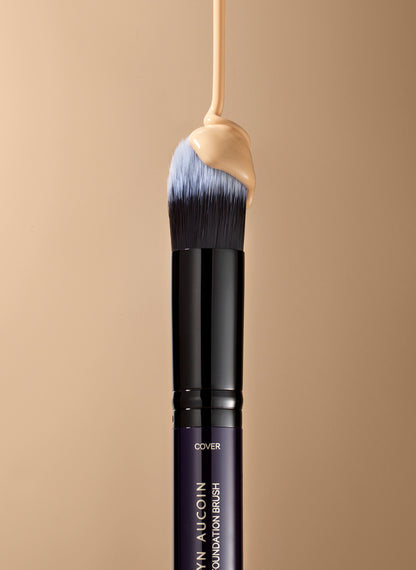 The Duet Foundation Brush