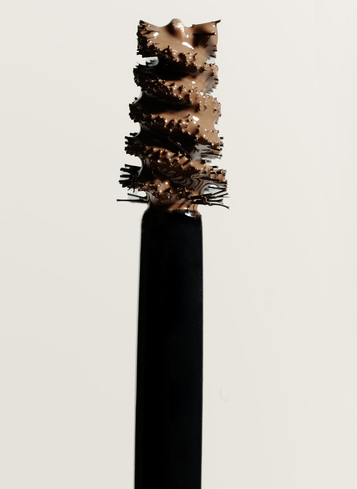 Tinted Brow Gel / CLOVE