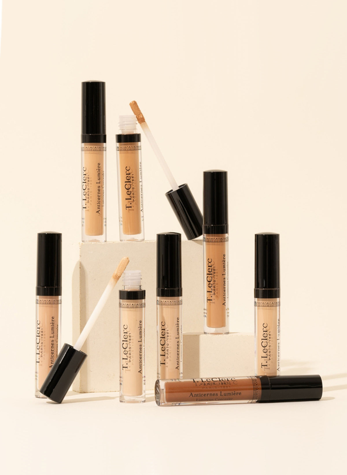 Luminous Concealer / 08 CACAO